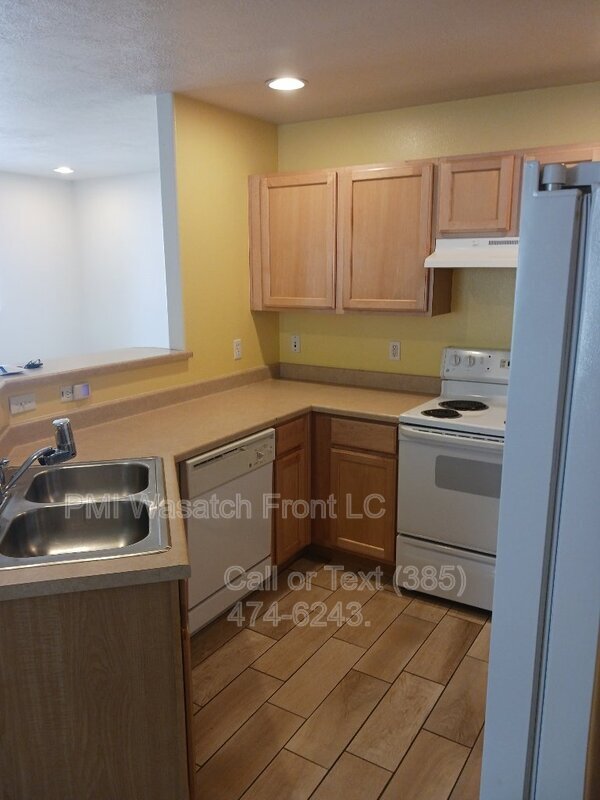 Building Photo - 6791 Valence Ln