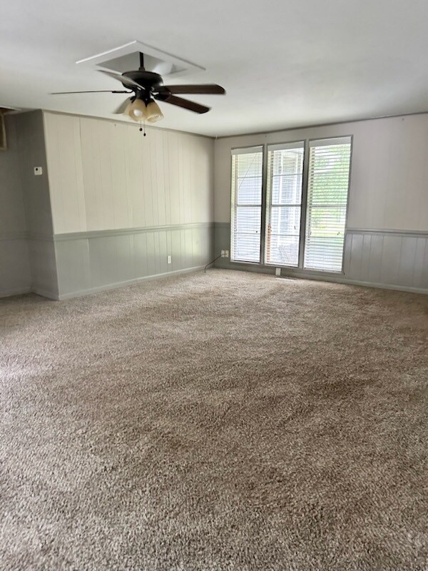 Building Photo - 8820 S Winston Ave