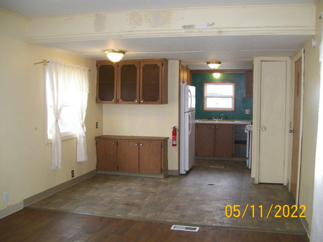 Building Photo - 13 Travertine Ln