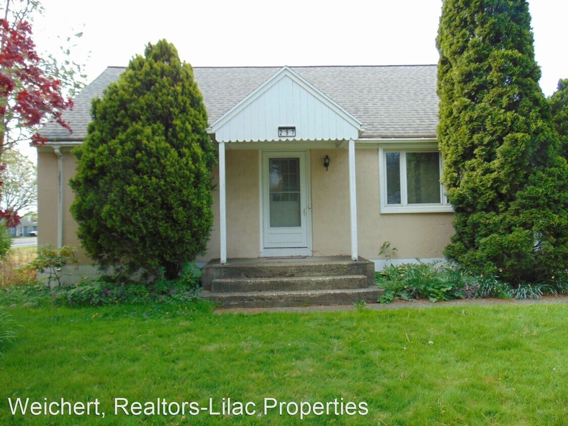 Primary Photo - 4 br, 1 bath House - 297 Howard Road