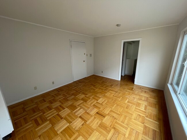 main room - 1445 Waller St