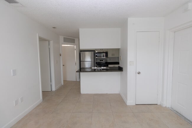 Building Photo - 17520 NW 67th Pl