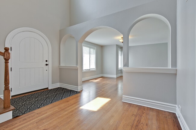 Building Photo - 2244 Techny Rd