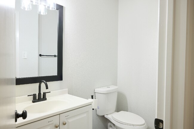 Foto del edificio - 1711 S 1300 E