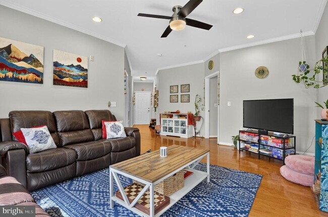 Foto del edificio - 2921 Deer Hollow Way