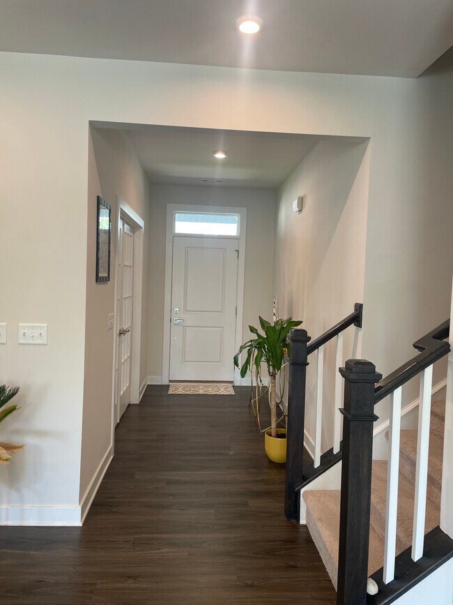 Foto del edificio - 3066 Boxbury Ln