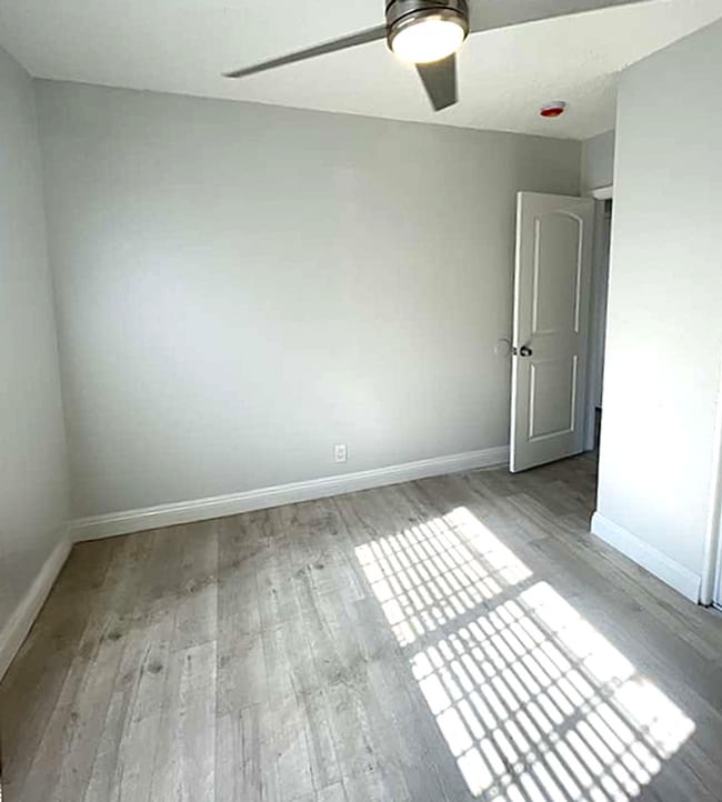 Foto del edificio - 1333 E 47th St