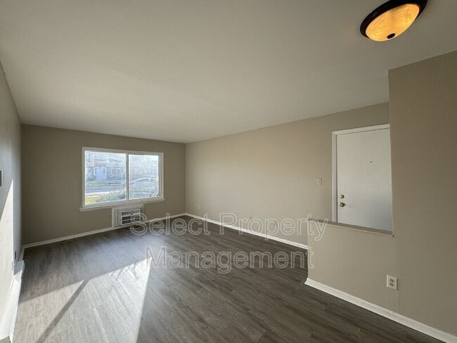 Building Photo - 6315 Nina Dr