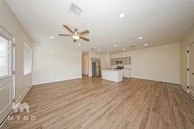 Building Photo - 5788 E Bristol Cir