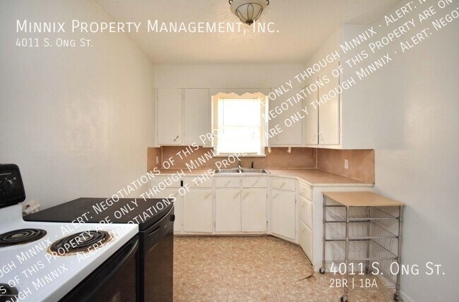 Building Photo - 4011 S. Ong St.