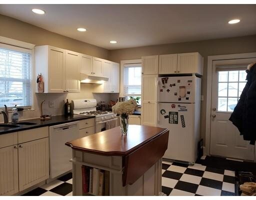 Foto principal - 1583 Washington St