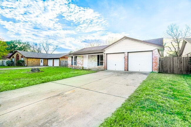 Building Photo - 2135 Whiteback Dr