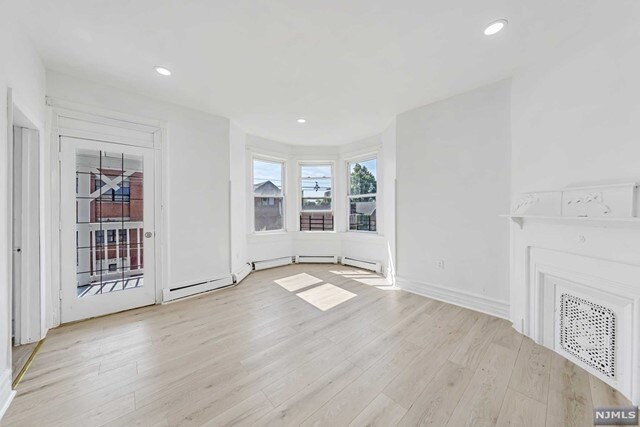 Foto del edificio - 681-683 S 17th Street Unit