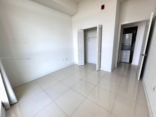 Foto del edificio - Northwest 107th Avenue, Doral, FL 33178 - 2 BR 2 BA condo