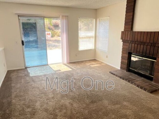 Foto del edificio - 11705 Snapdragon Ln