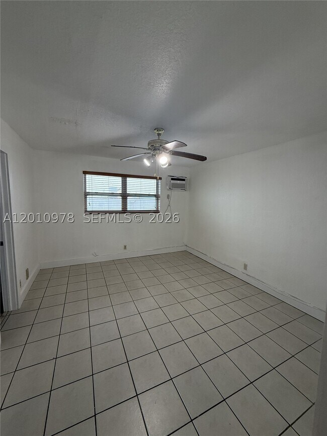 Foto del edificio - 9375 SW 40th St