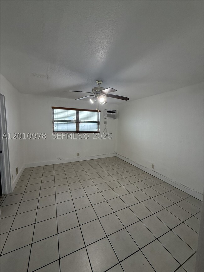 Building Photo - 9375 SW 40th St