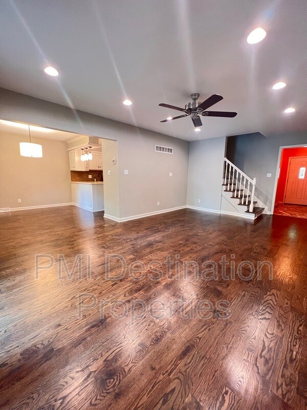 Foto del edificio - 10338 Ash St