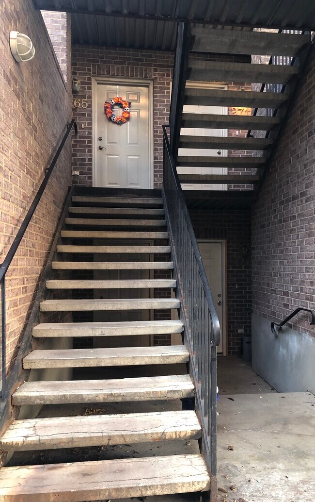 Building Photo - 271 E 760 N