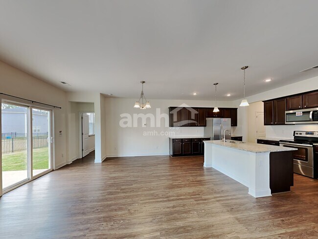 Building Photo - 326 Golucke Way