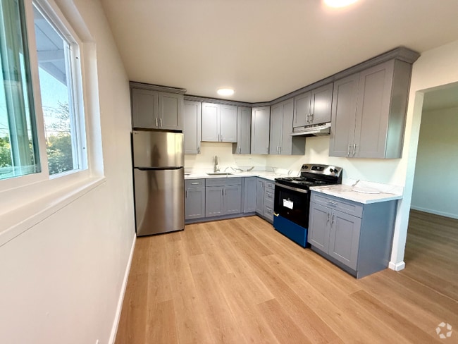 Building Photo - 2322 Mammoth Dr