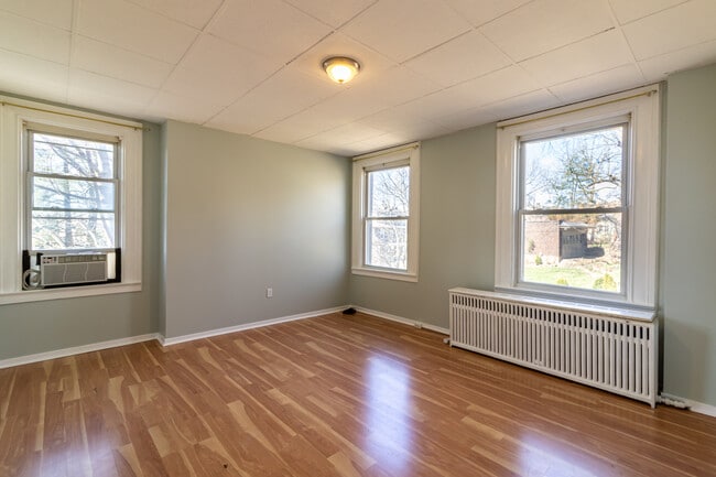 Building Photo - 6055 Jackson St