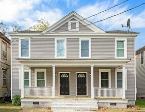 Building Photo - 614 Broad St