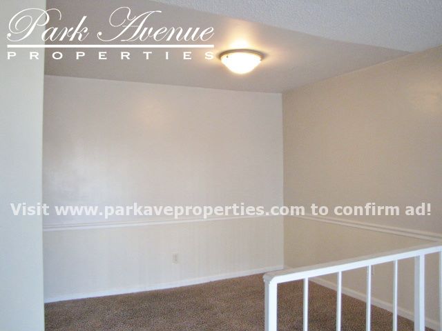 Building Photo - 807 High Meadow Ln