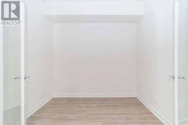 Building Photo - 353-353 Gardner St