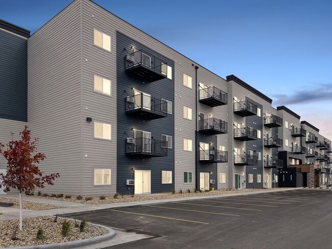 Building Photo - District 29