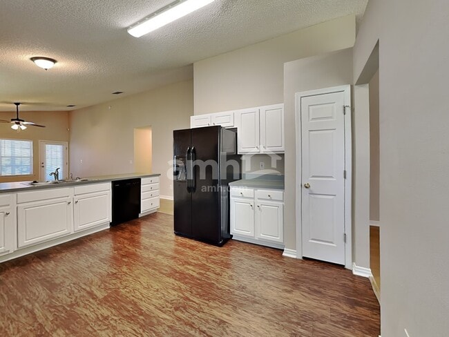 Building Photo - 7376 E Ironside Drive