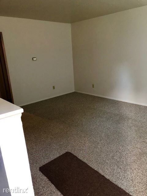 Foto del edificio - 1 Fairway Estates