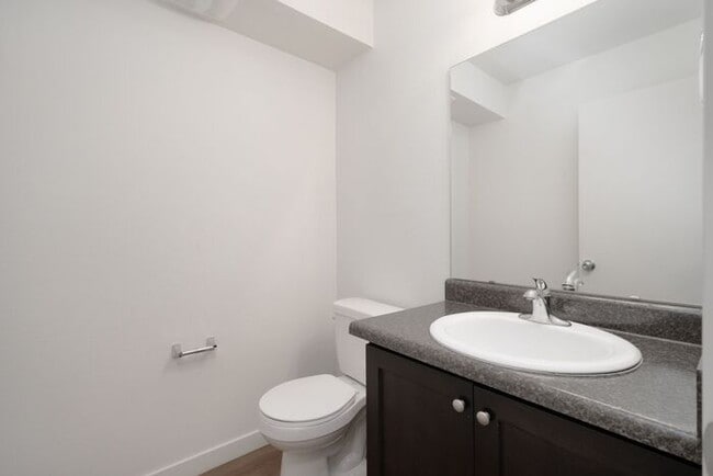 Building Photo - Brand New Apartments Central Park Rose
