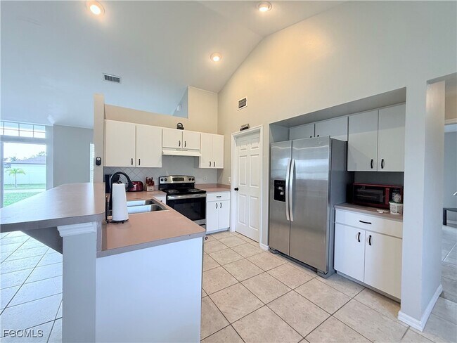 Foto del edificio - 1005 SW 18th Ave