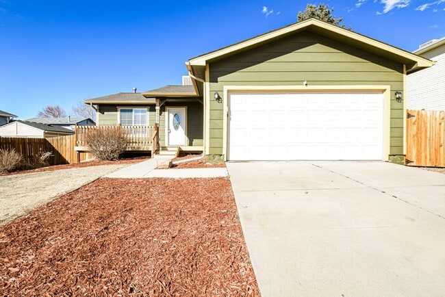 Building Photo - 19617 E Bails Pl