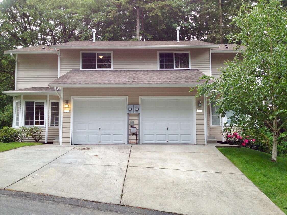 Primary Photo - 234 SW Moorea Ln