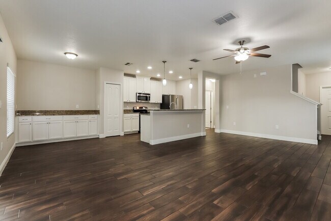 Building Photo - 10611 Summer Azure Dr