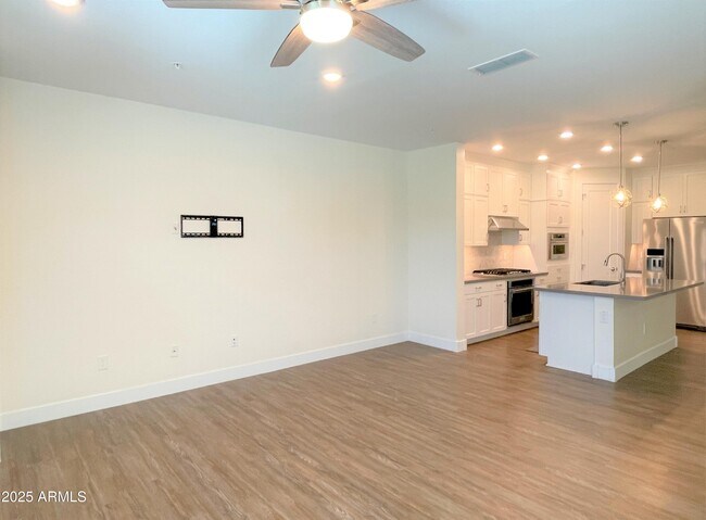 Building Photo - 3855 S McQueen Rd