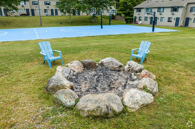 Fire Pit - The Den Cedar Ridge (student)