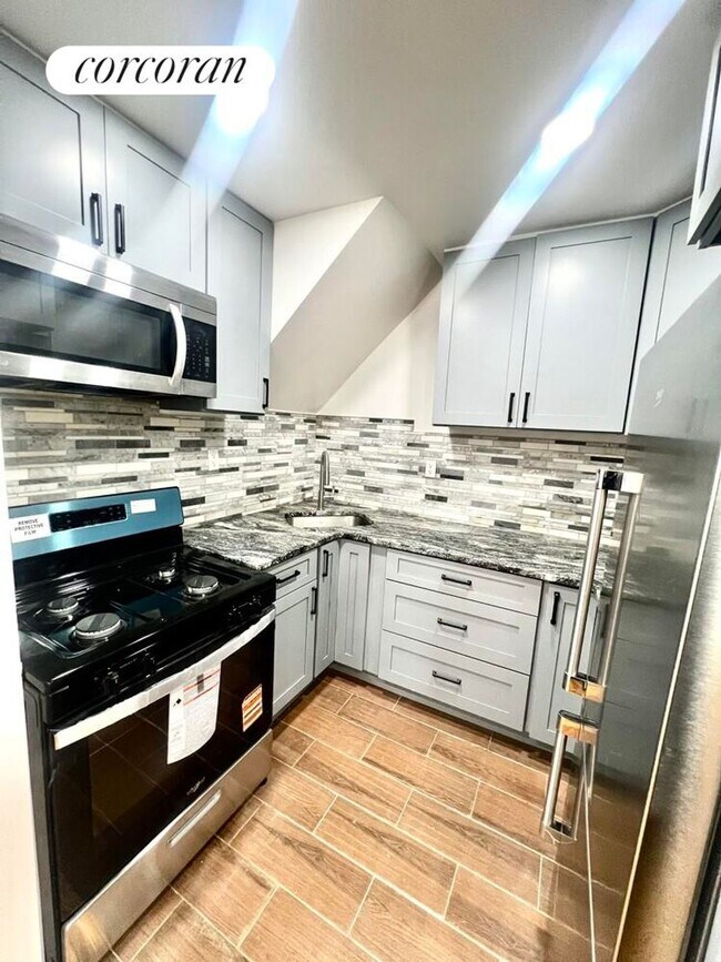 Foto del edificio - 1632 E 94th St