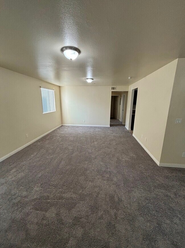 Foto del edificio - 214 E 97th St