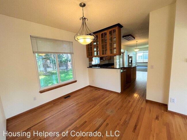 Building Photo - 5 br, 3.5 bath House - 185 Mesa Ct