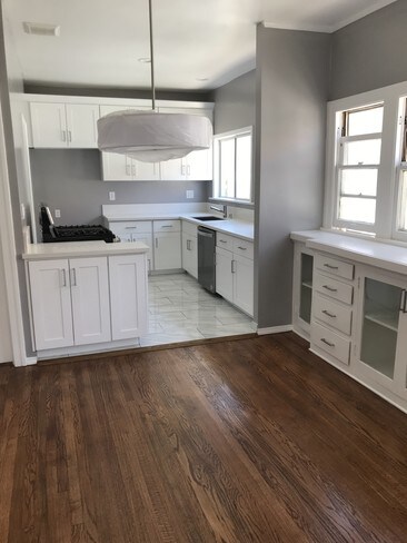 Cocina/Comedor - 1155 1/2 N Maryland Ave