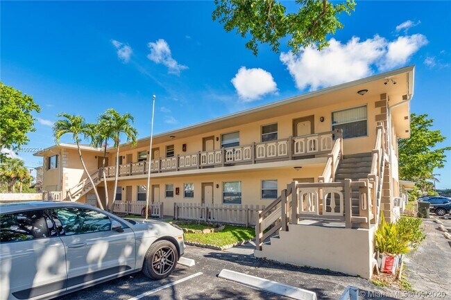 495 NW 43rd Ct Unit 7, Oakland Park, FL 33309 Apartment