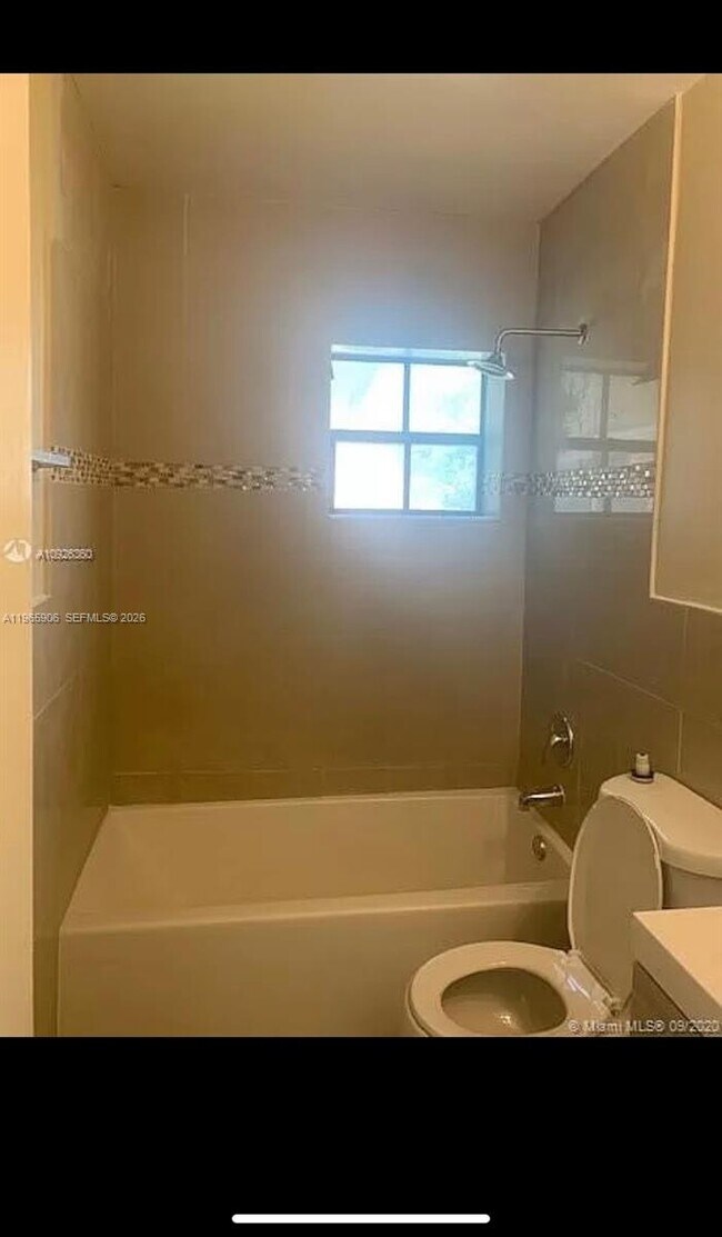 Foto del edificio - 1501 NW 174th St