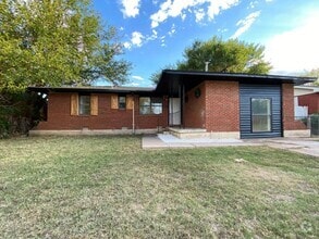 Building Photo - 4820 NW Lindy Ave