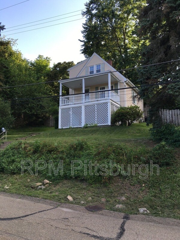 Foto principal - 2244 Lehigh St