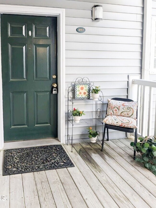 Foto del edificio - 1911 Wolftech Ln