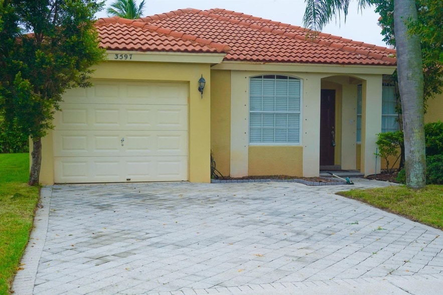 Primary Photo - 3597 Miramontes Cir