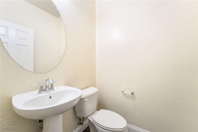 Foto del edificio - 436 White Heart Rd